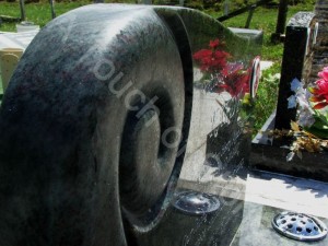 Headstone Koru