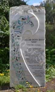 headstone-tamoko-wave-2 Headstone Tamoko Wave