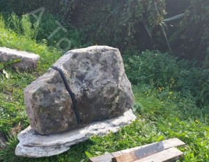 headstone-split-01 Headstone Split